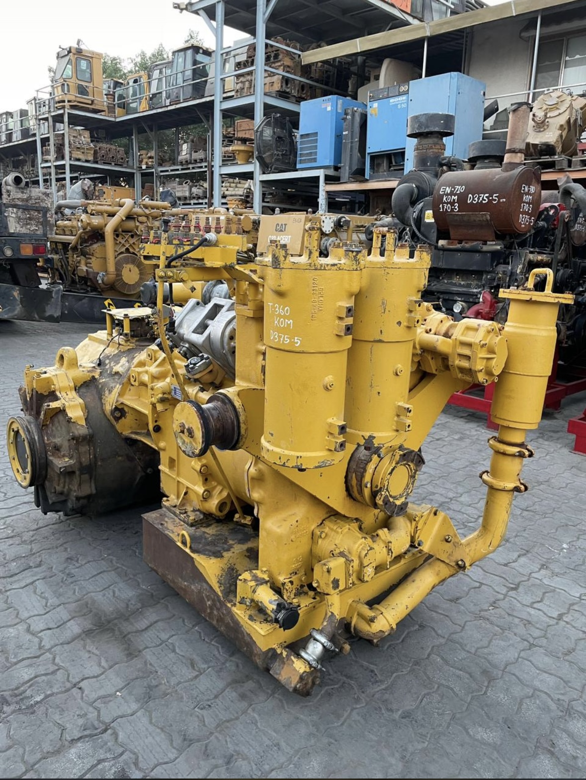 Трансмиссия Komatsu 195-15-71001 Трансмиссия Komatsu 195-15-71001