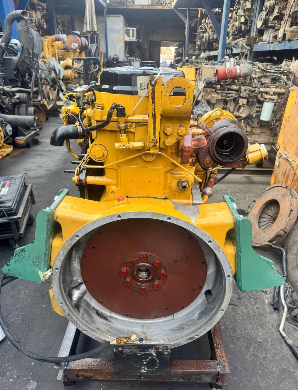 Двигатель Caterpillar C9 Двигатель Caterpillar C9