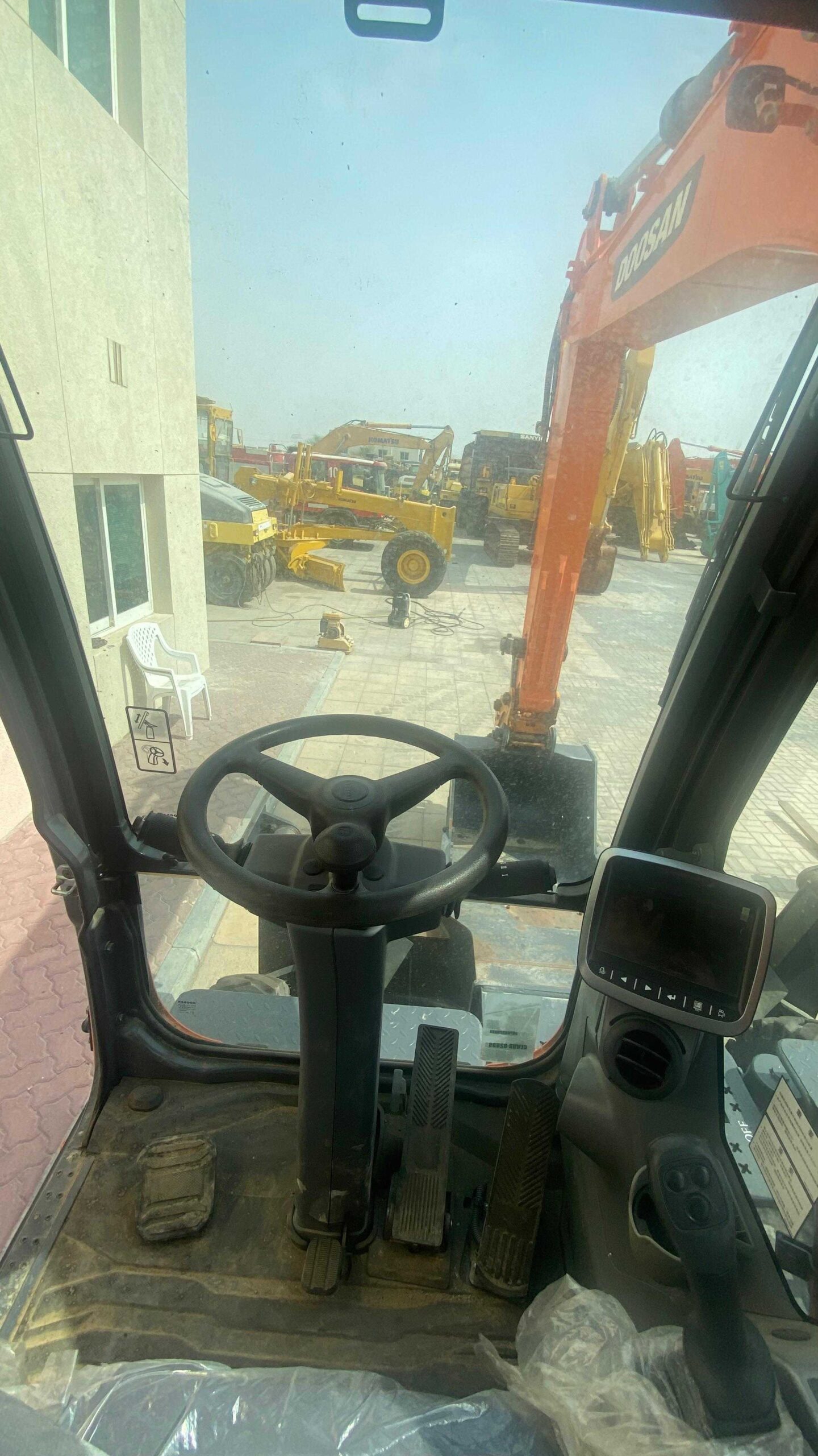 Экскаватор DOOSAN DX150WE-9CN