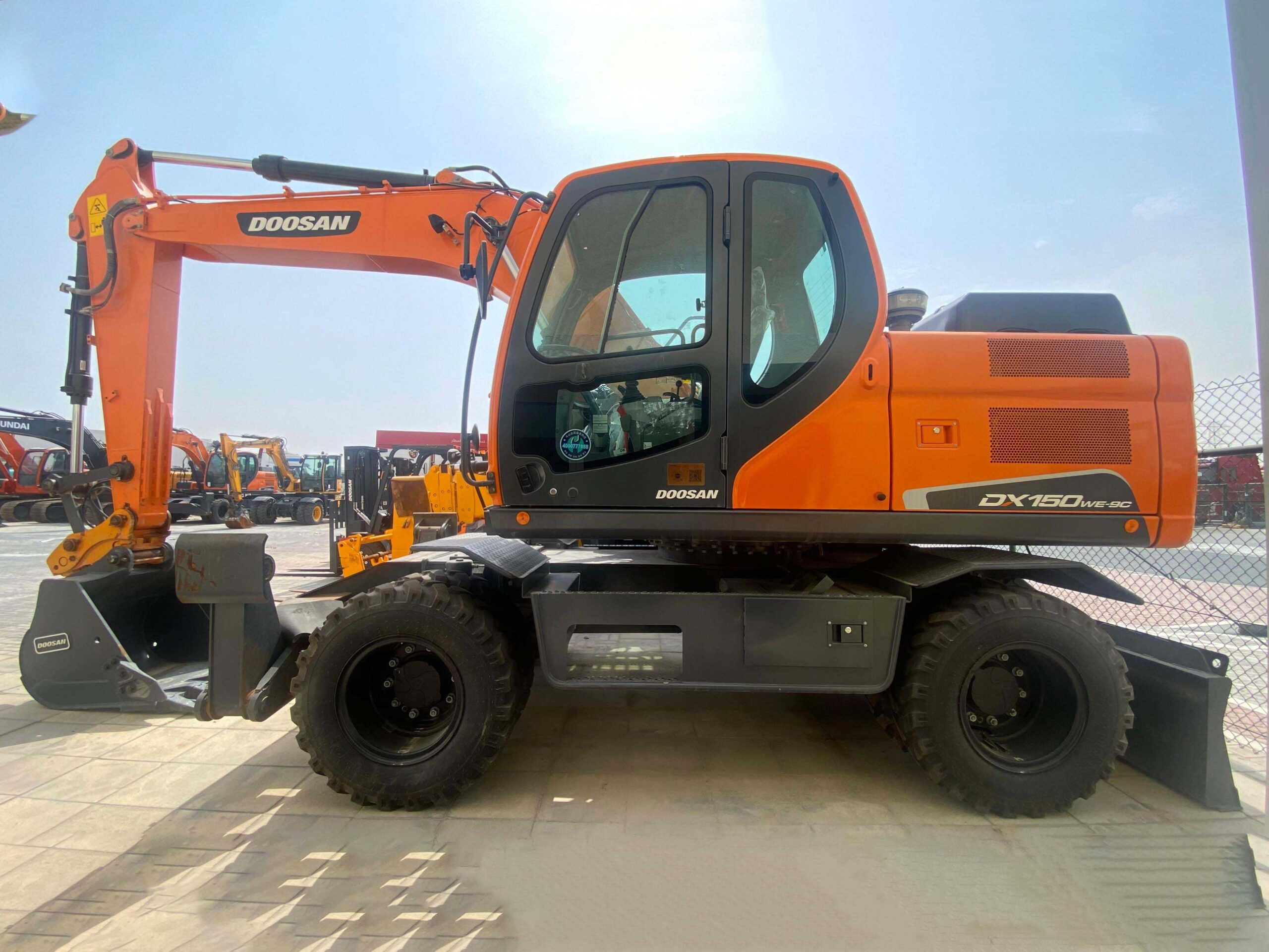 Экскаватор DOOSAN DX150WE-9CN