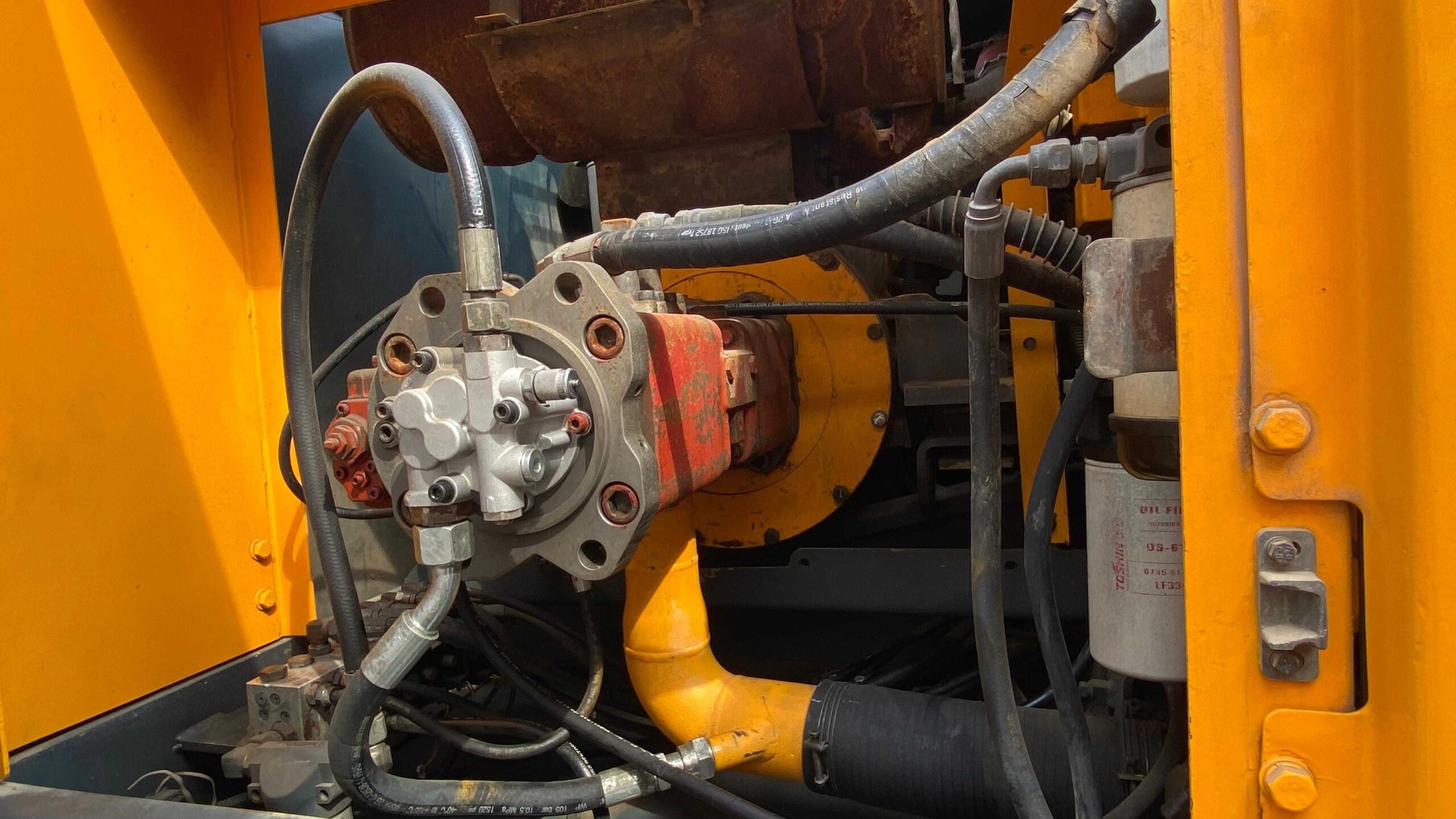 Экскаватор HYUNDAI R220L