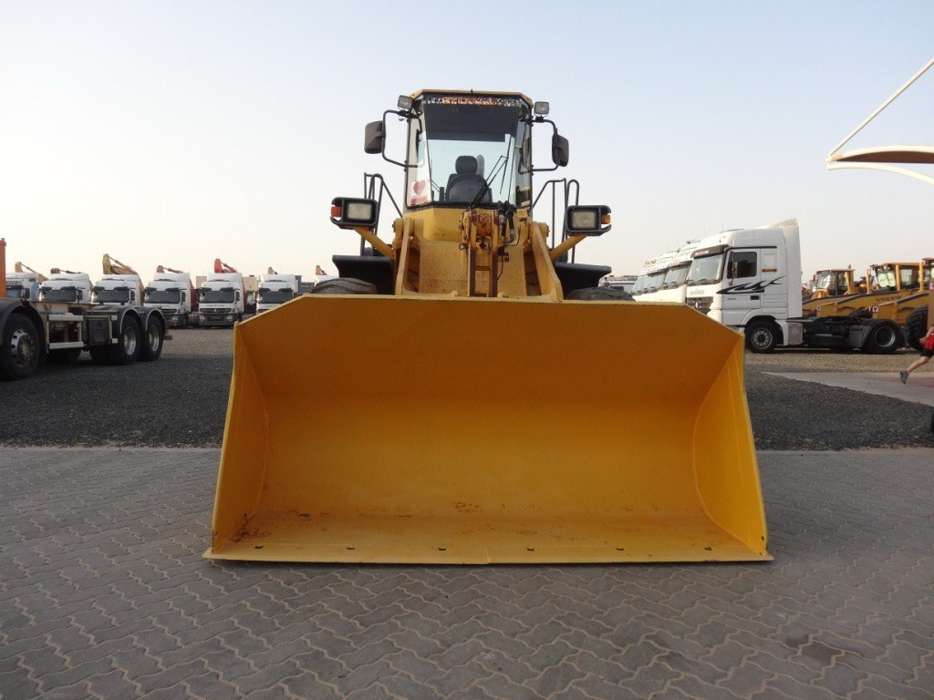 Погрузчик Komatsu WA320-3