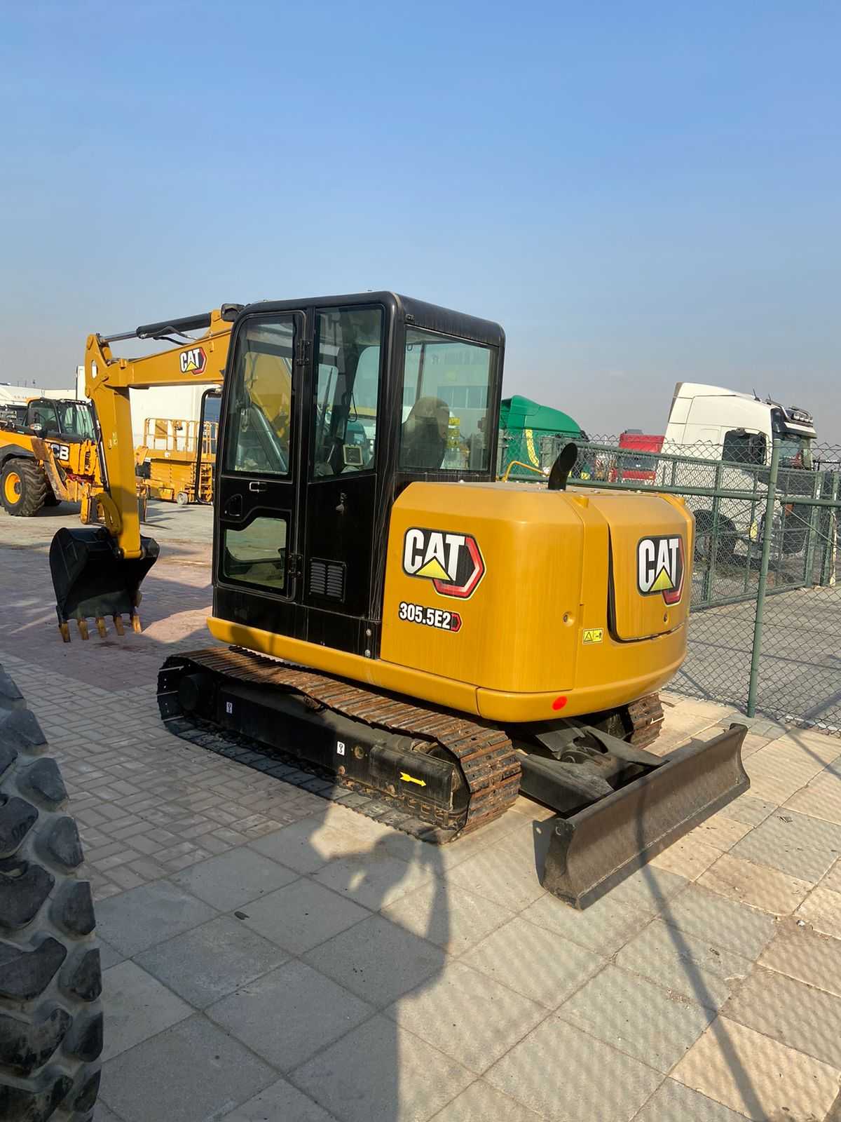 Экскаватор CATERPILLAR 305.5E2