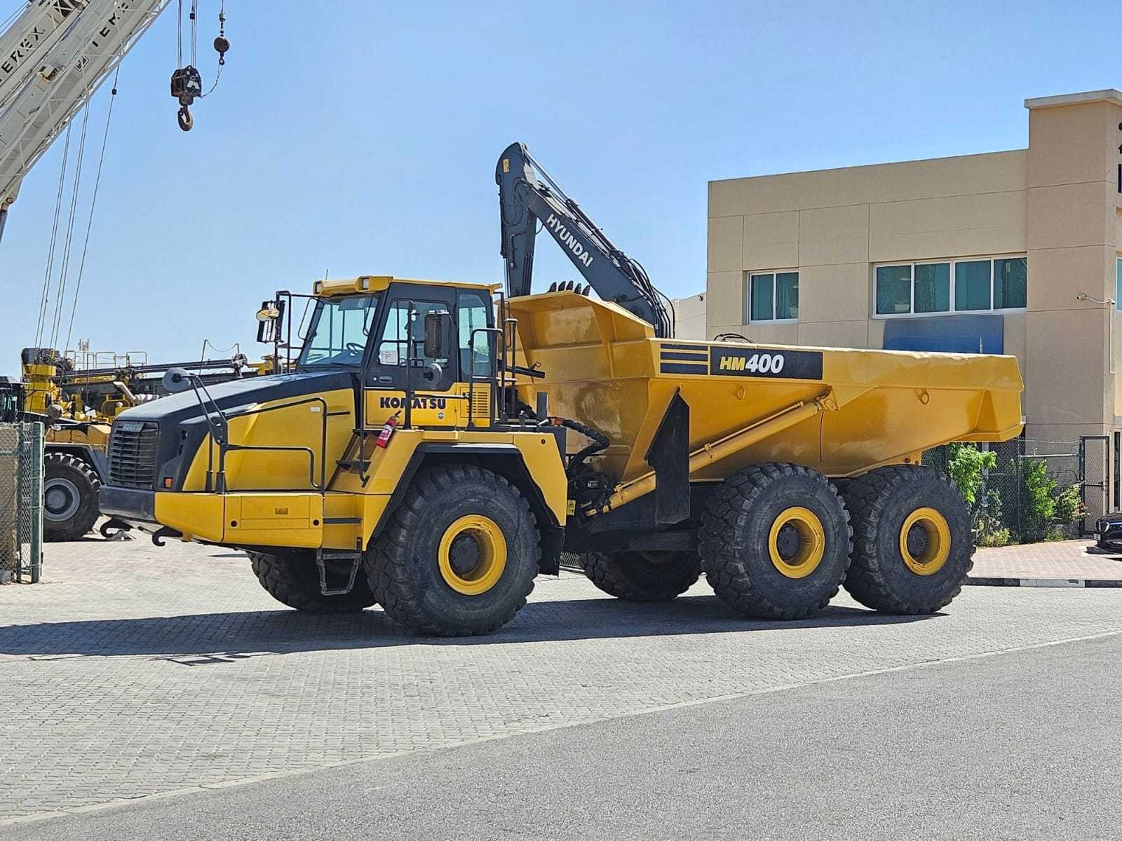 Самосвал KOMATSU HM400-3R