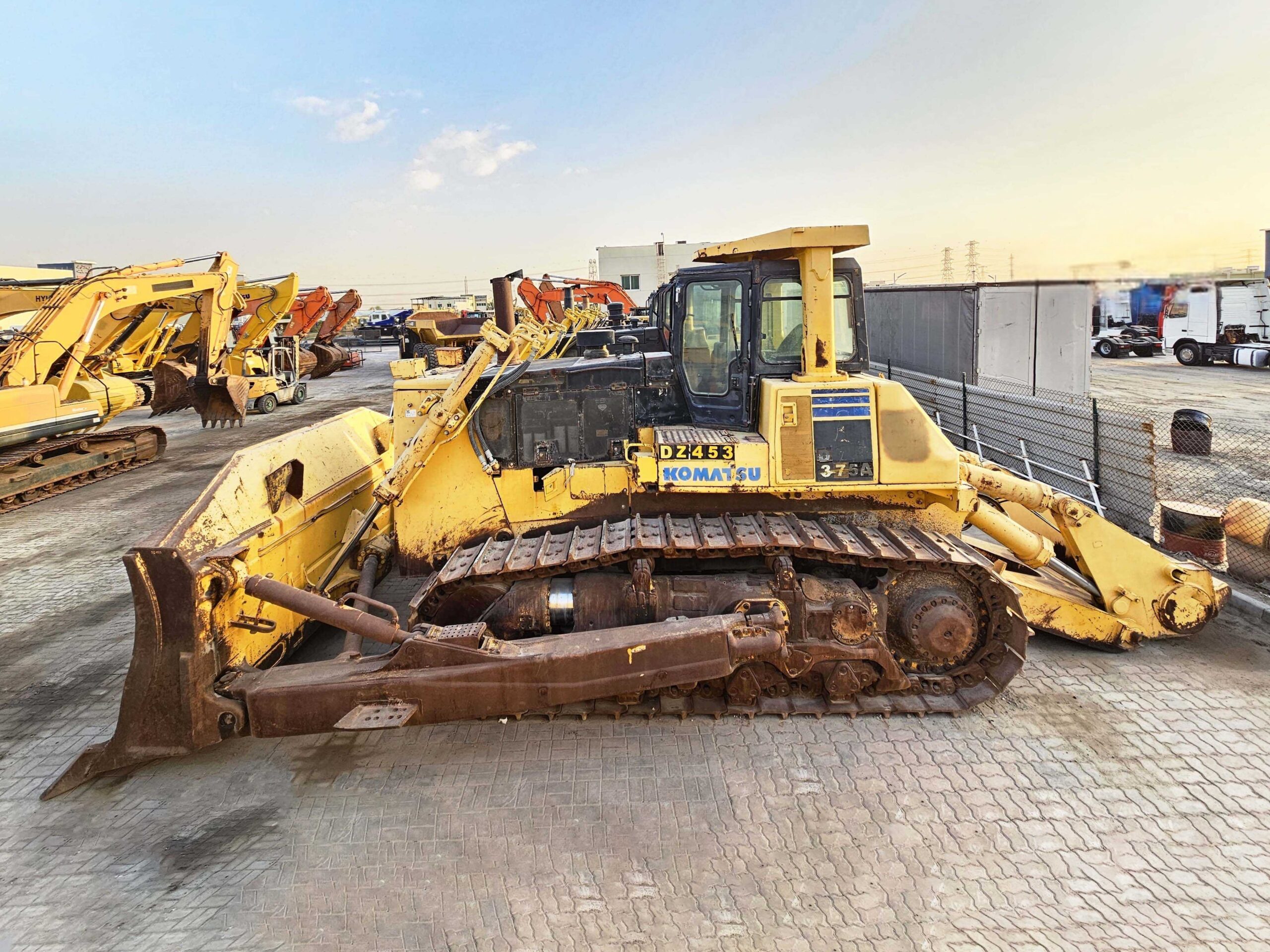 Бульдозер KOMATSU D375A-5
