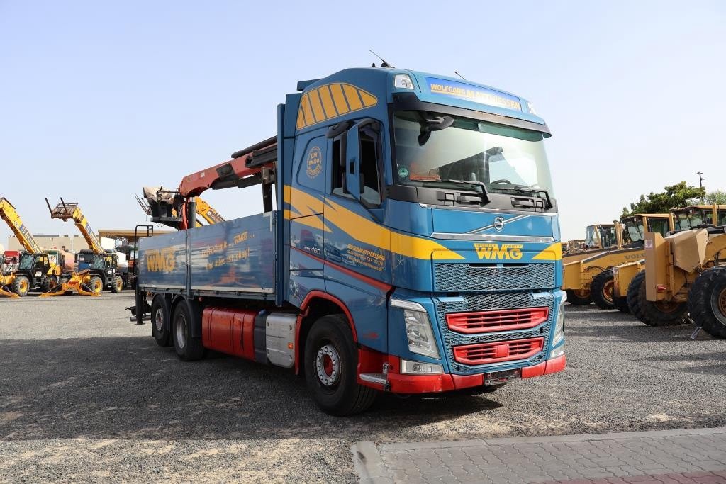 Грузовик Volvo FH460 Euro 6 с краном