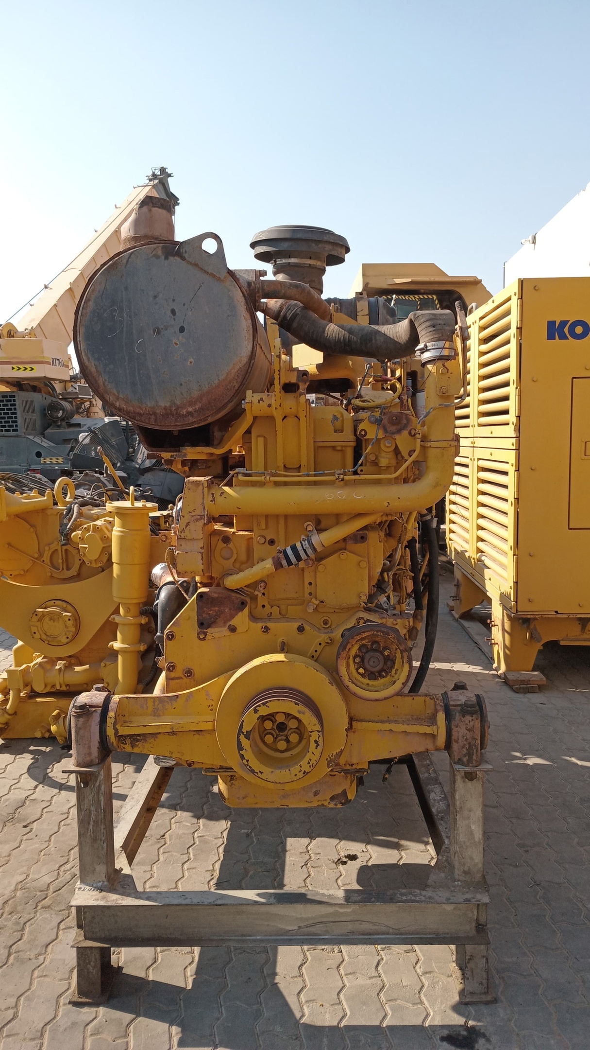 Двигатель Komatsu 375