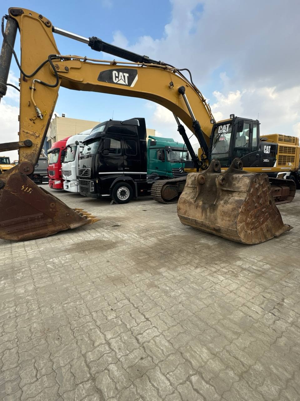 Экскаватор Caterpillar 349 D2L