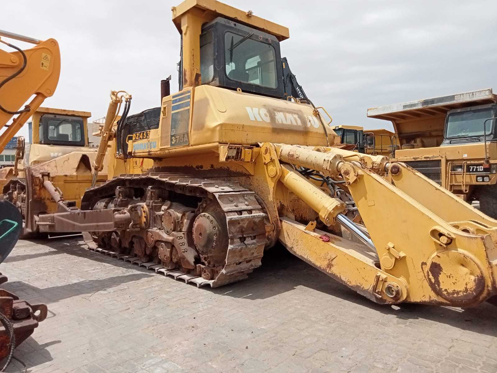 Бульдозер KOMATSU D375A-5