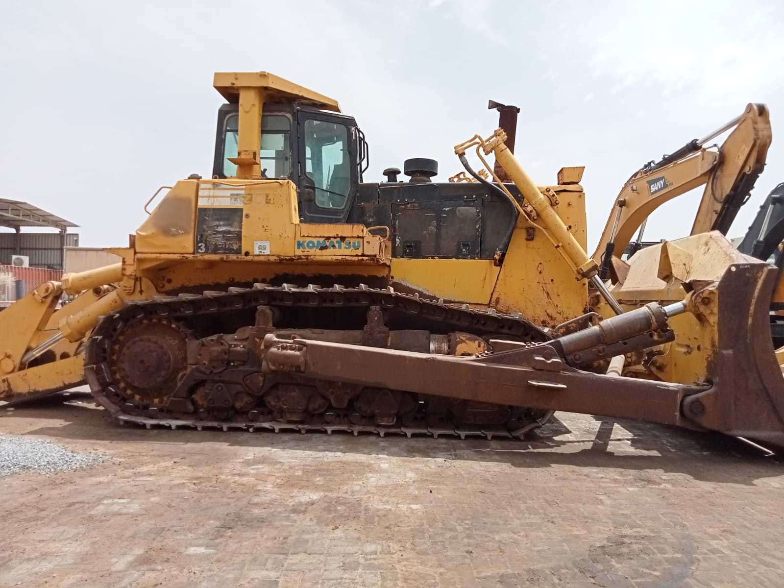 Бульдозер KOMATSU D375A-5