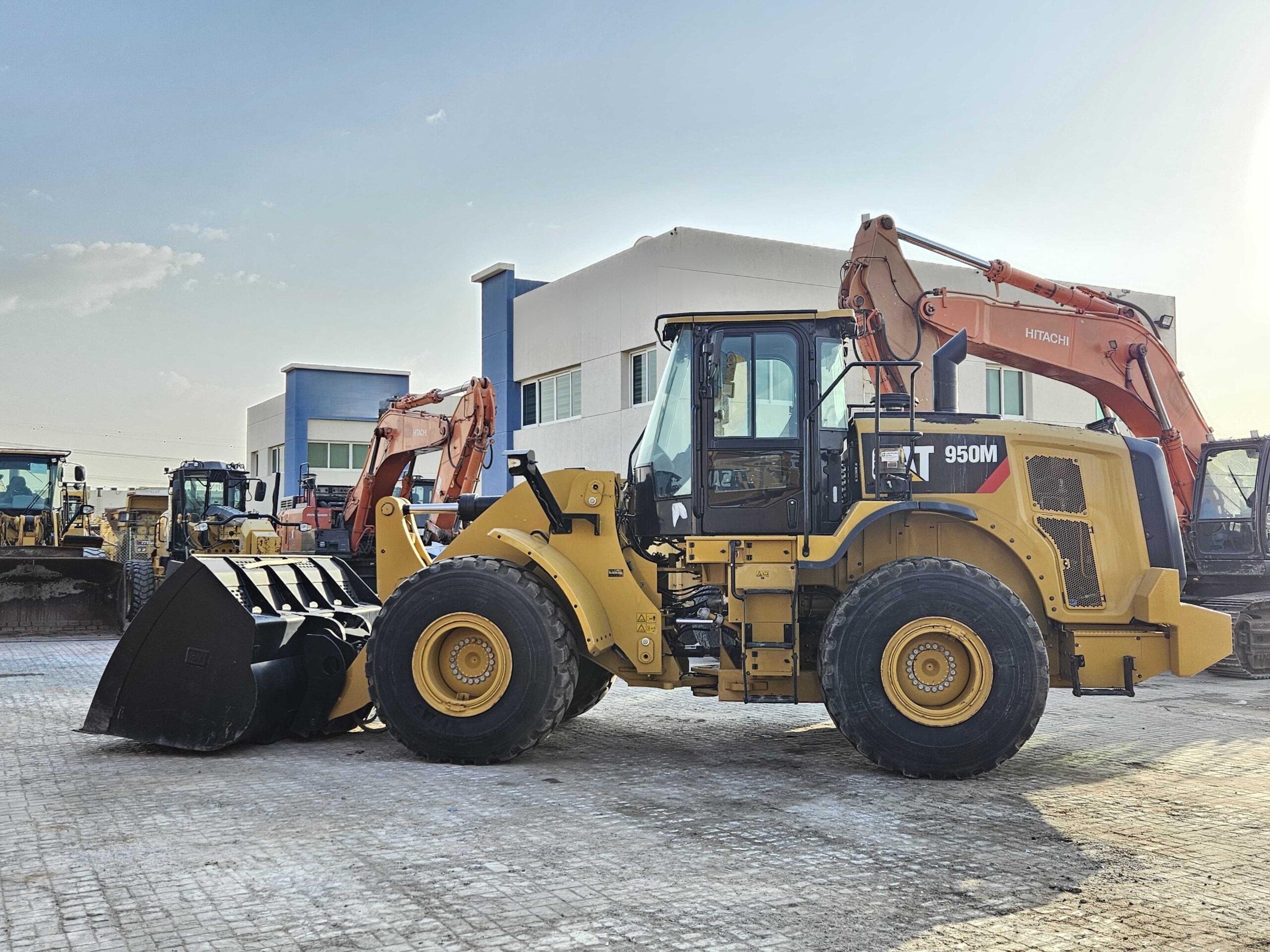 Погрузчик CATERPILLAR CAT950M