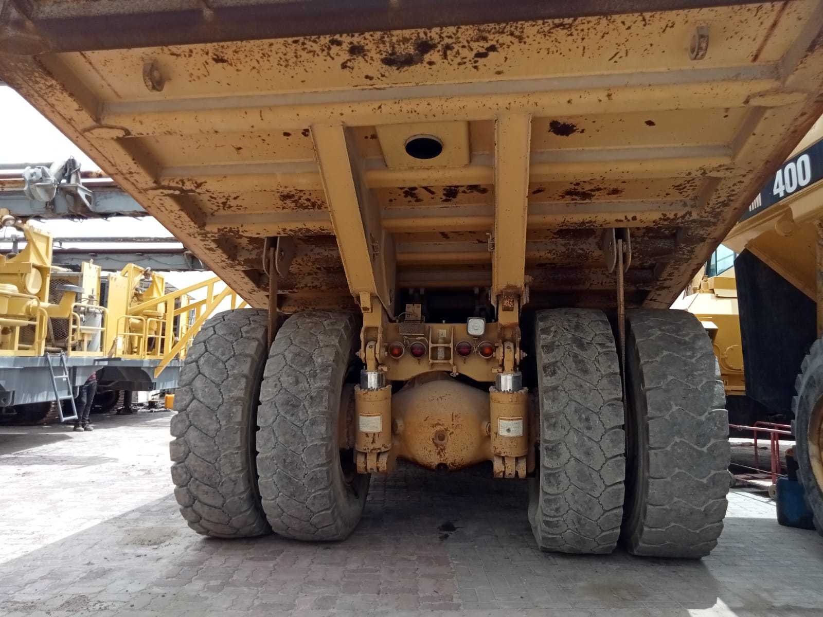 Самосвал CATERPILLAR 771D