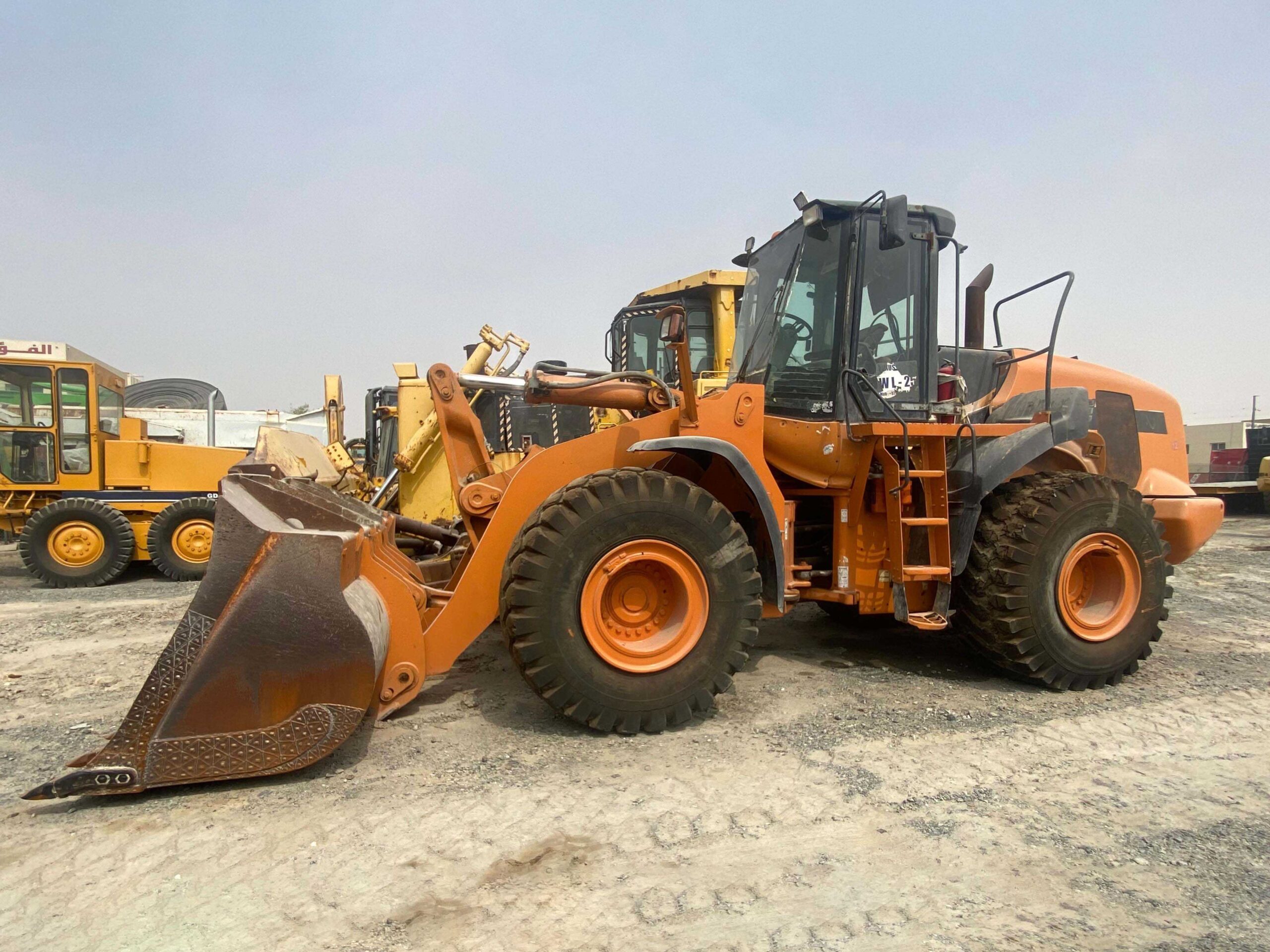 Погрузчик CASE 921E