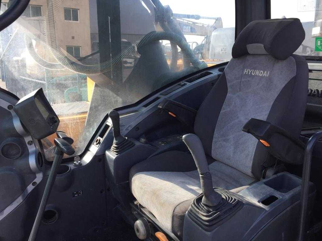 Экскаватор HYUNDAI R390LC-9