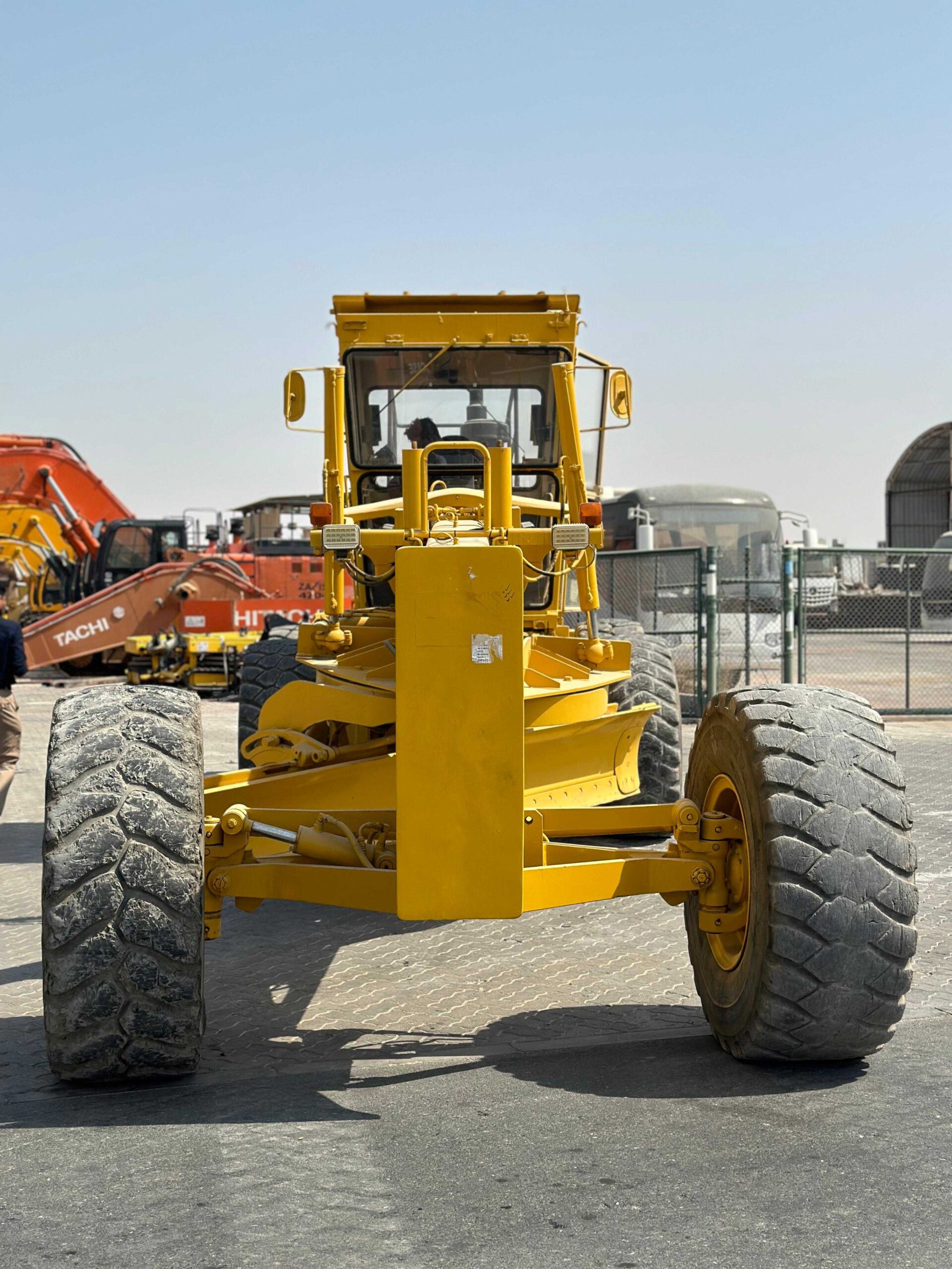 Грейдер KOMATSU GD705A-4