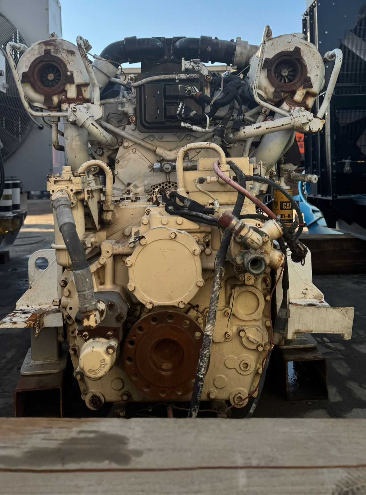 Двигатель Caterpillar (C32)