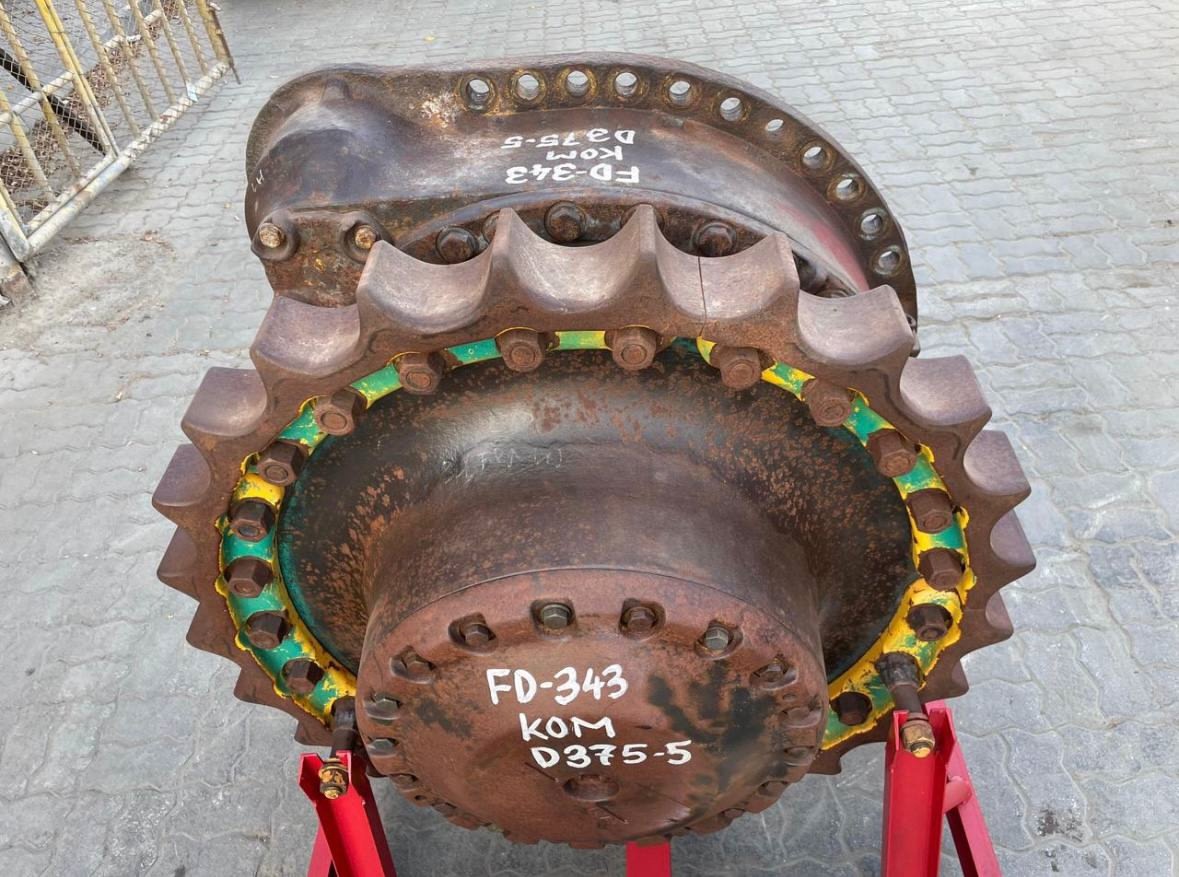 Бортовой редуктор Komatsu D375