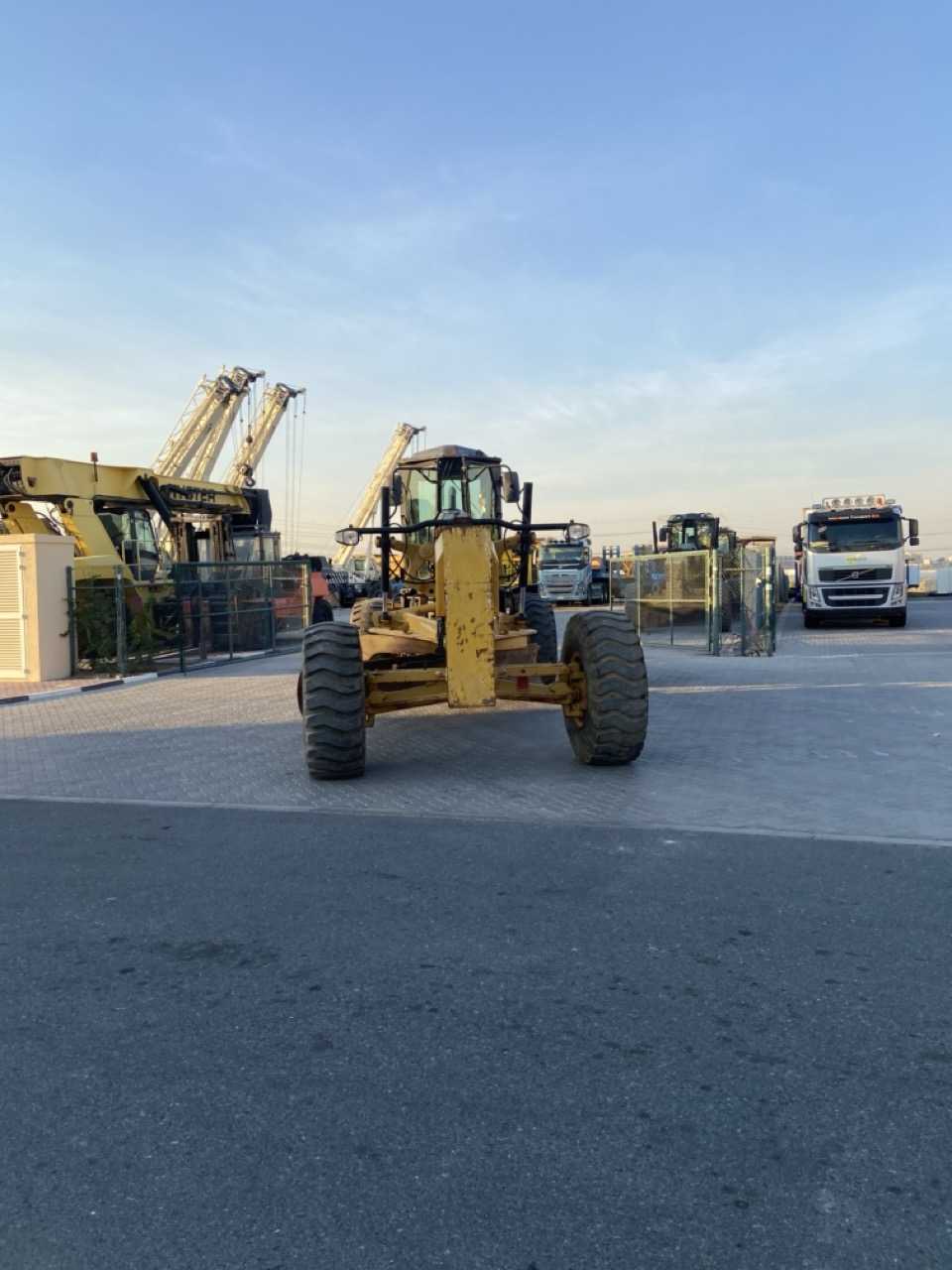 Грейдер CATERPILLAR 14M