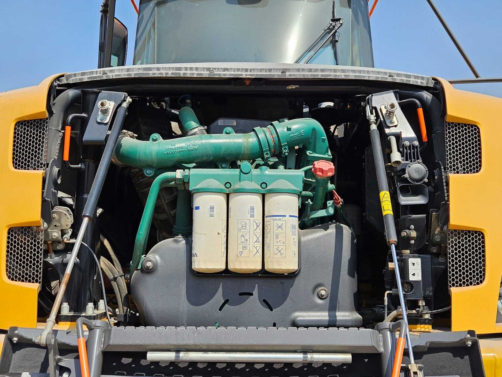 Самосвал VOLVO A40G