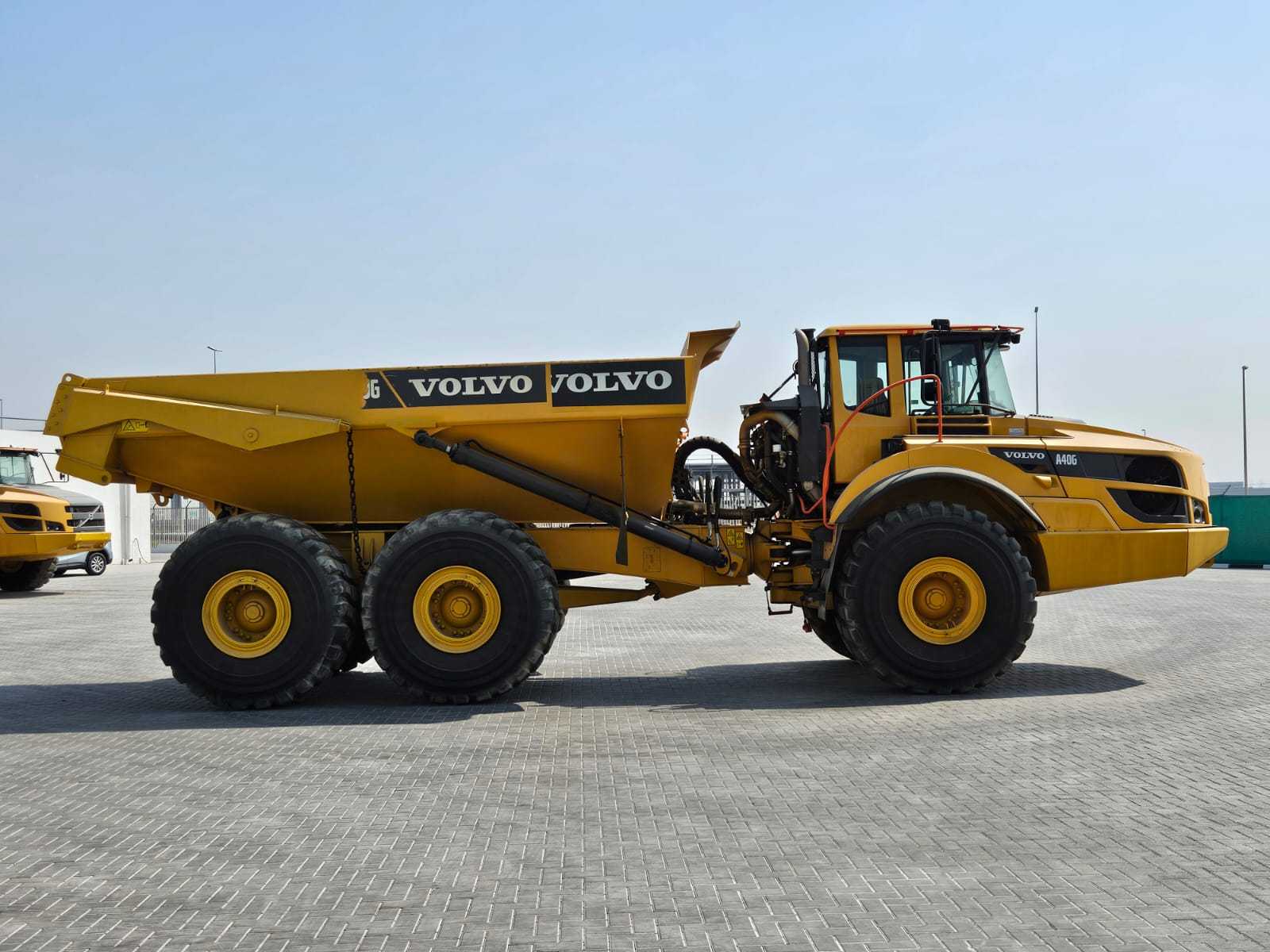 Самосвал VOLVO A40G