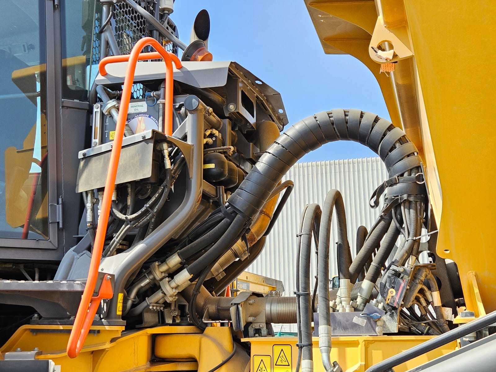 Самосвал VOLVO A40G
