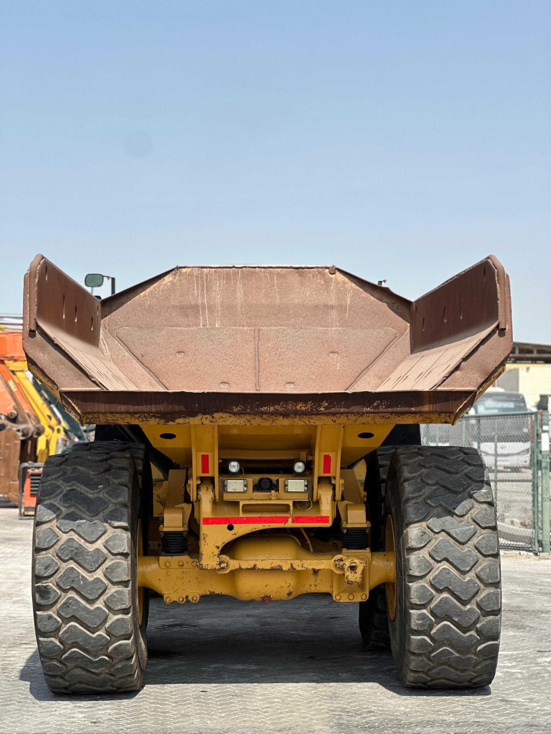 Самосвал CATERPILLAR 740B