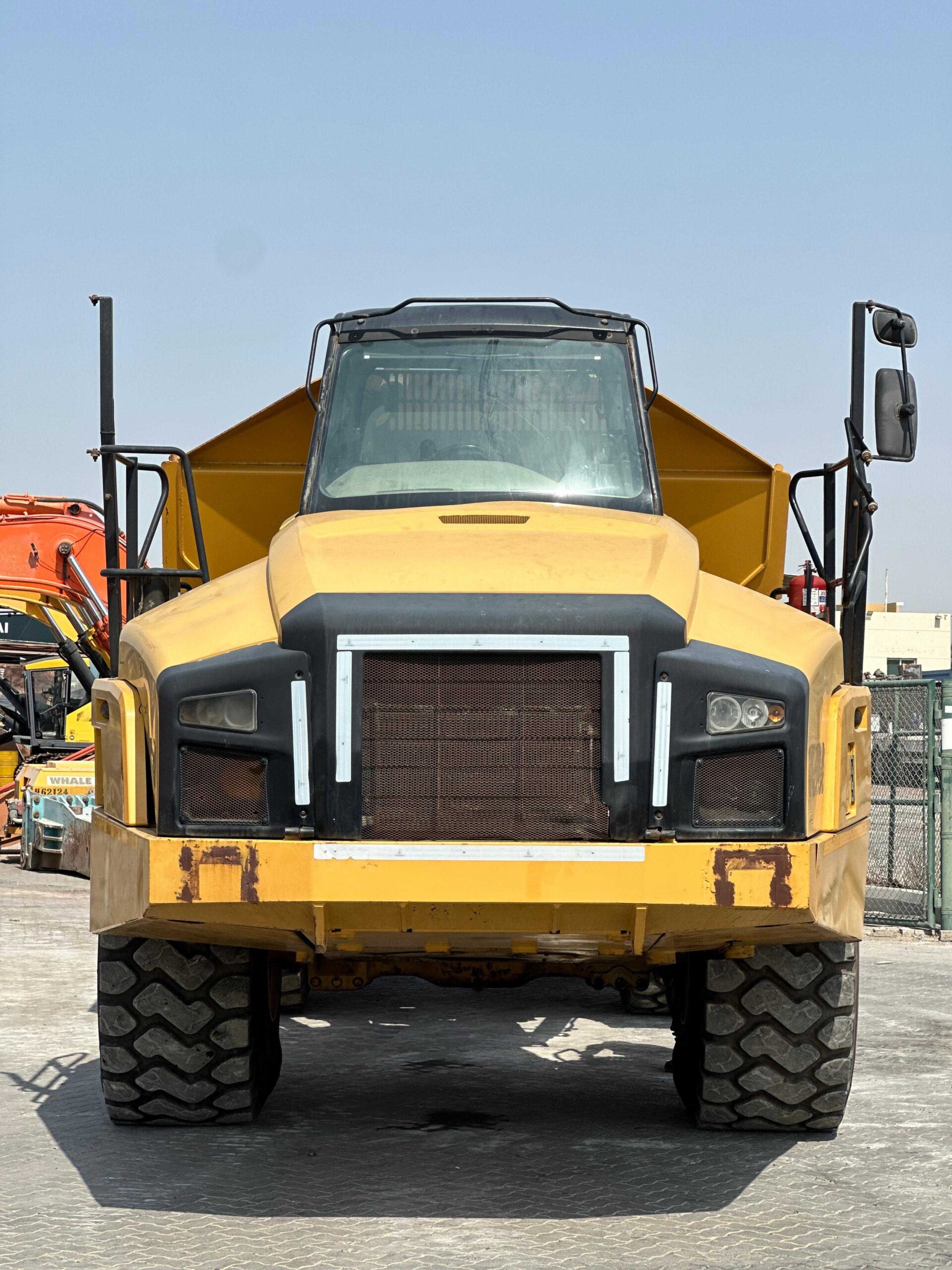 Самосвал CATERPILLAR 740B