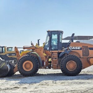 Погрузчик CASE 921E