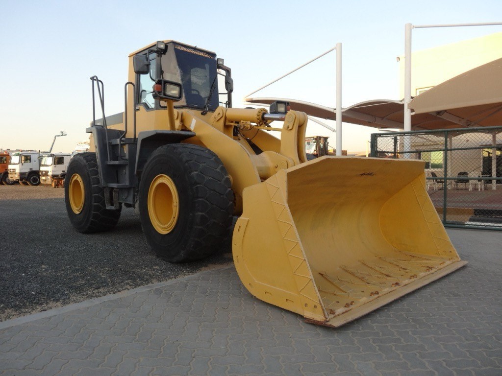 Погрузчик Komatsu WA380-3
