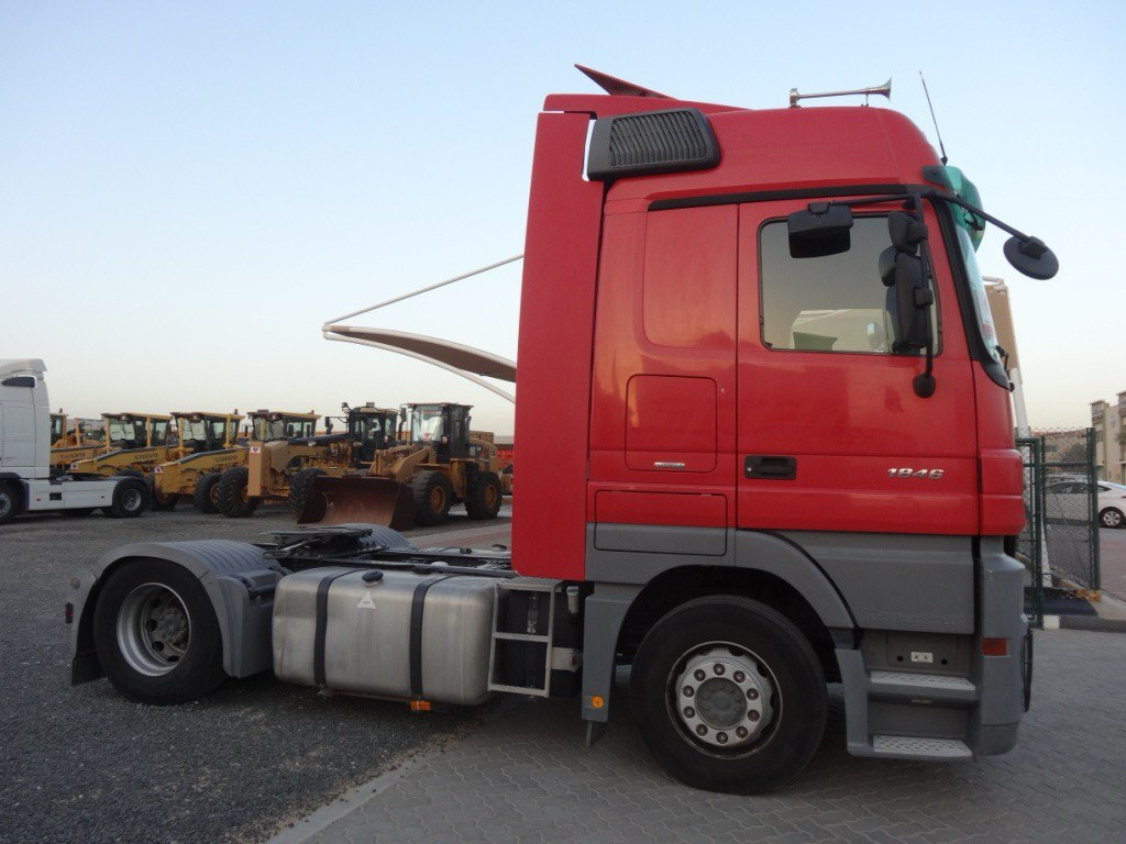 Тягач Mercedes-Benz Tractor Unit 1846 Actros Euro 5
