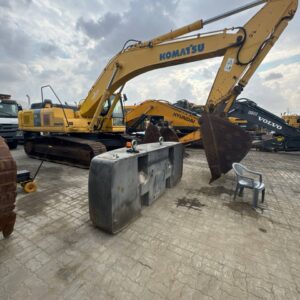 Экскаватор Komatsu PC300LC