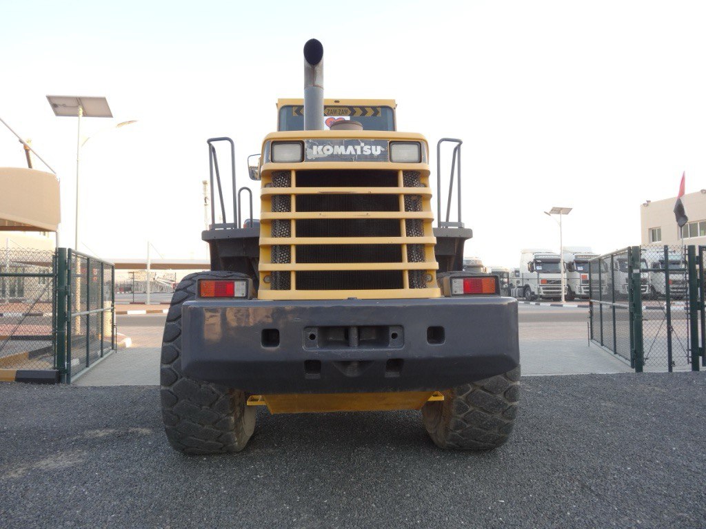 Погрузчик Komatsu WA380-3