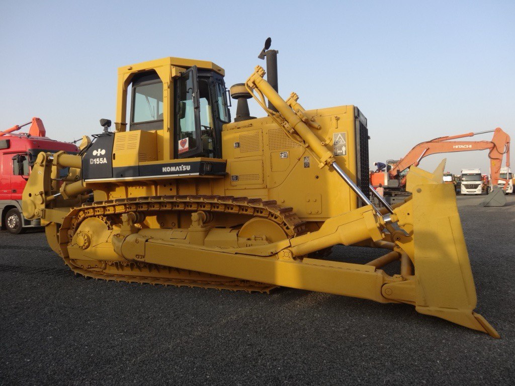 Бульдозер Komatsu D155A-2