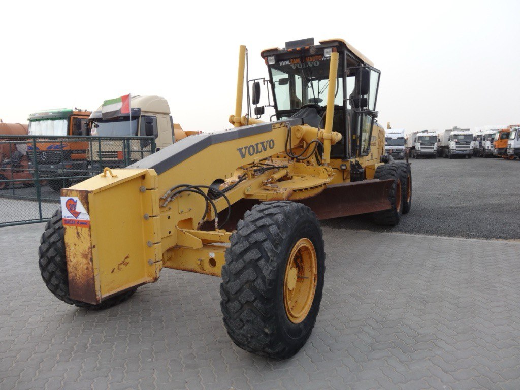 Грейдер Volvo G940