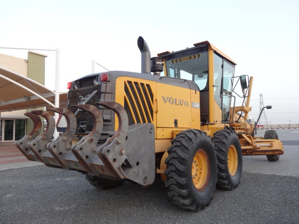 Грейдер Volvo G940