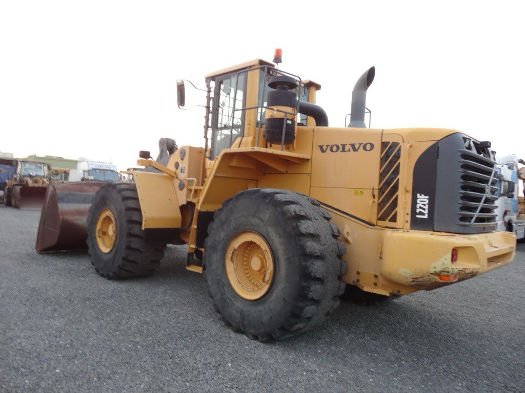 Погрузчик Volvo L220F