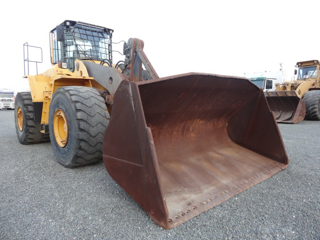 Погрузчик Volvo L220F