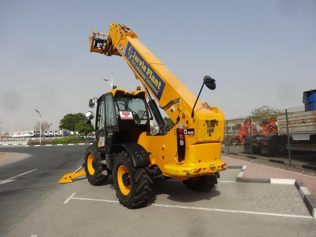 Телескопический погрузчик JCB 540-200