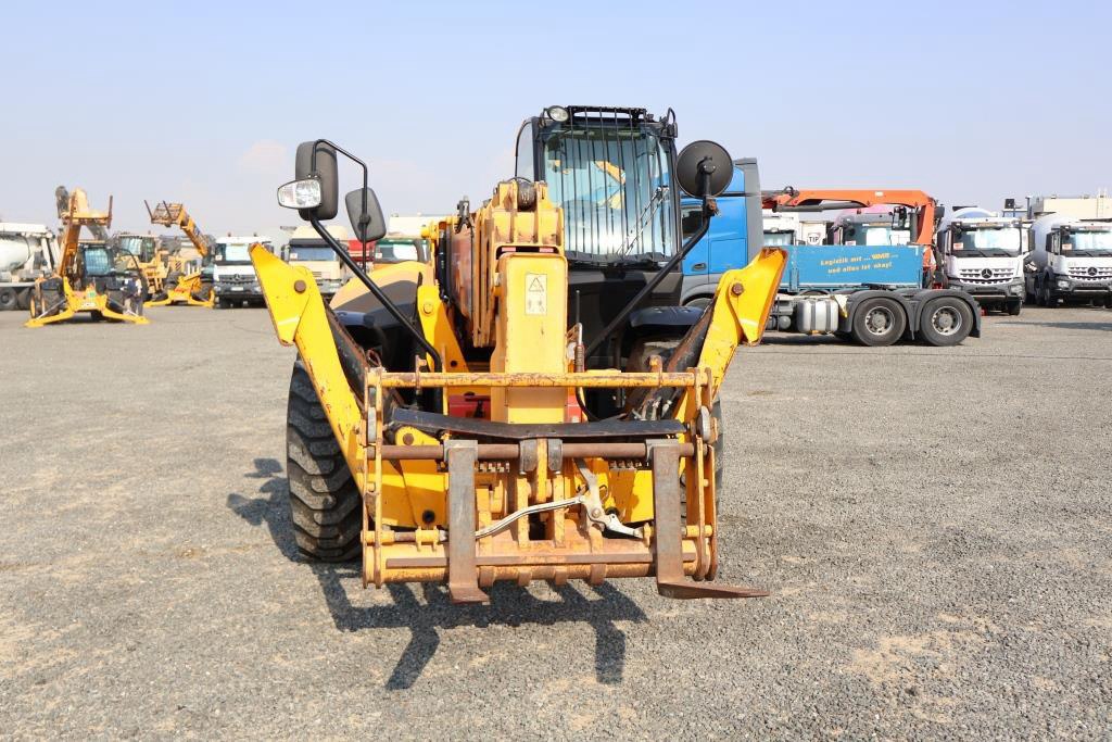 Телескопический погрузчик JCB 540-170 Телескопический погрузчик JCB 540-170