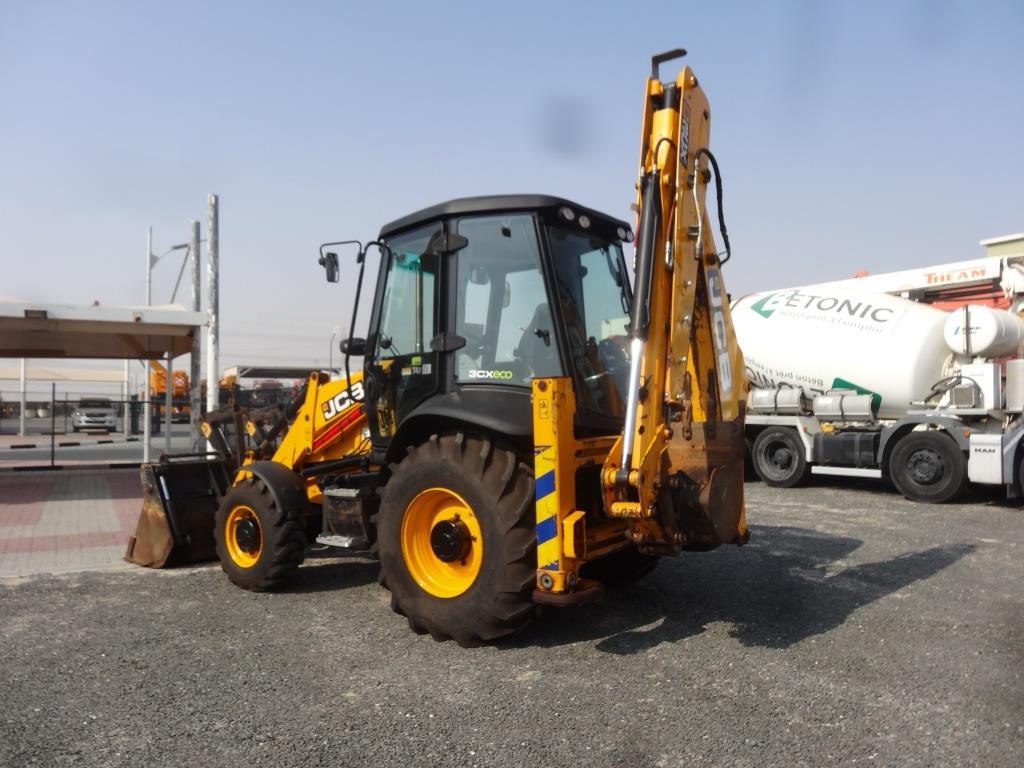 Экскаватор-погрузчик JCB 3CX
