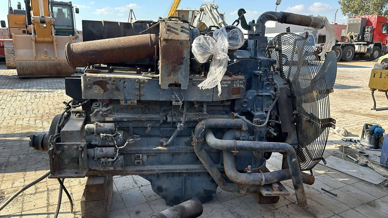 Двигатель Komatsu SAA6D170E-5