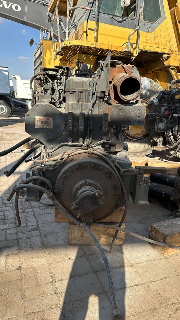 Двигатель Komatsu SAA6D170E-5