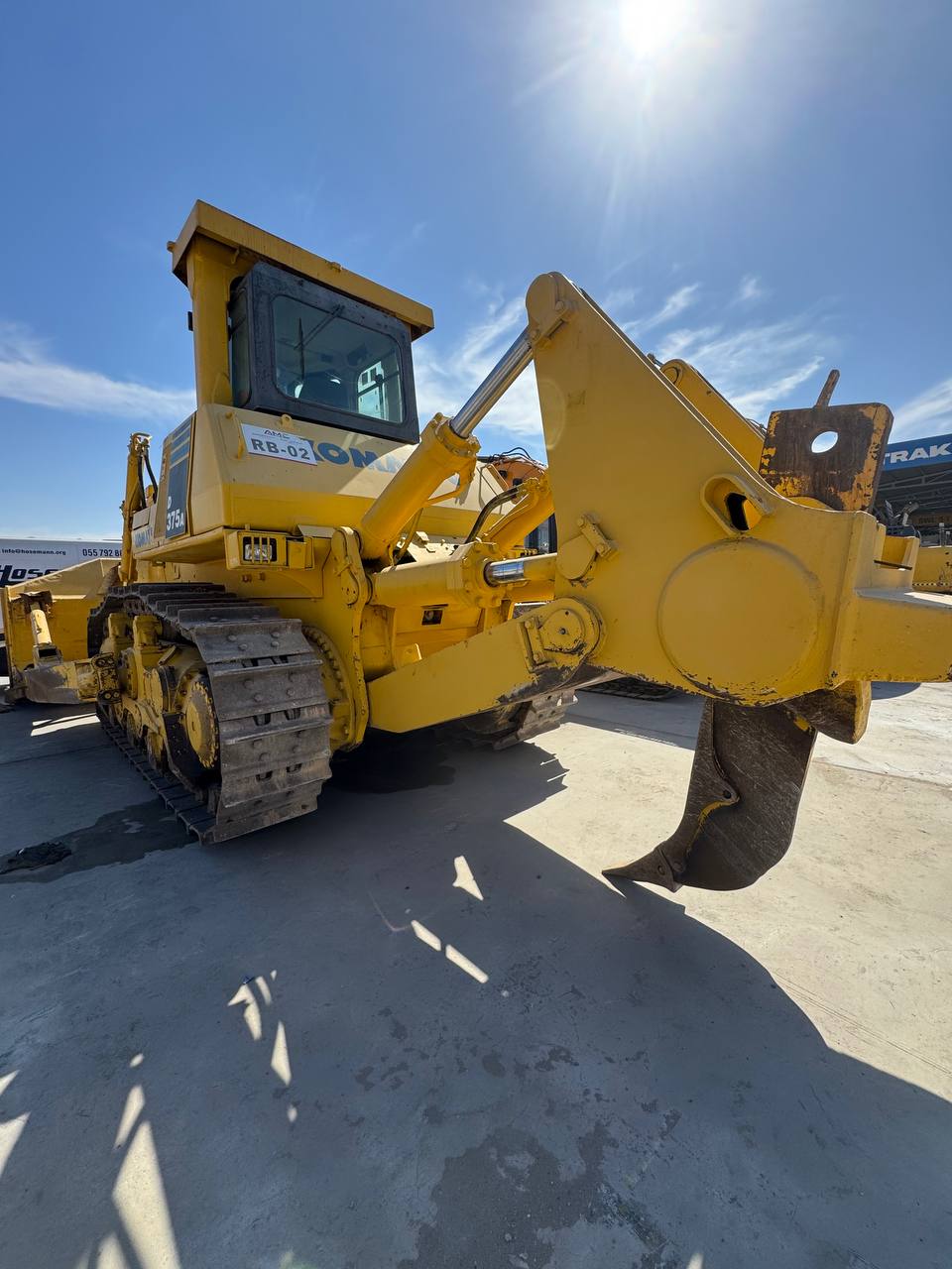 Бульдозер KOMATSU D375A-5 Бульдозер KOMATSU D375A-5