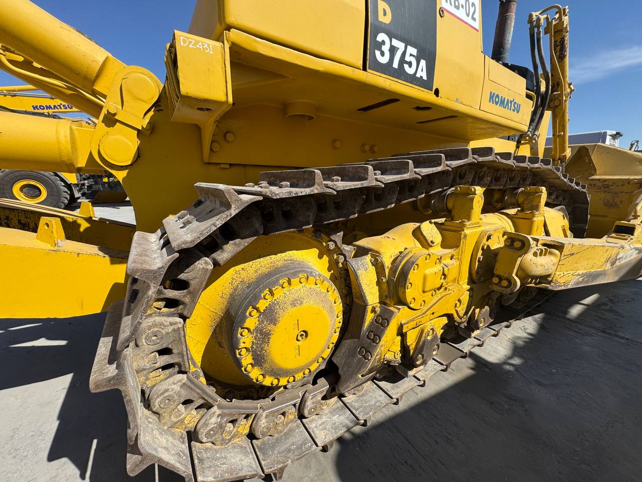 Бульдозер KOMATSU D375A-5 Бульдозер KOMATSU D375A-5