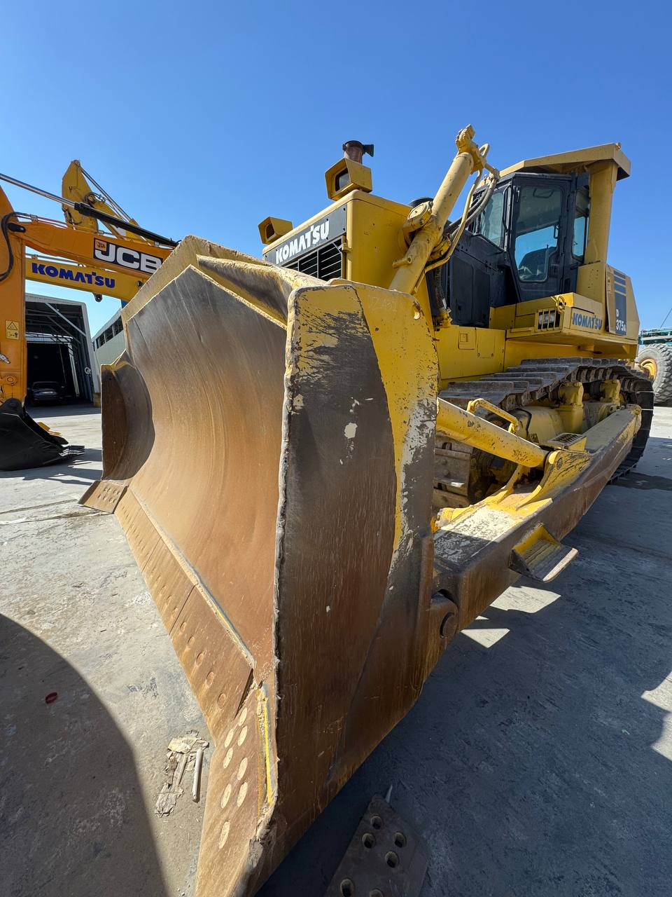 Бульдозер KOMATSU D375A-5 Бульдозер KOMATSU D375A-5