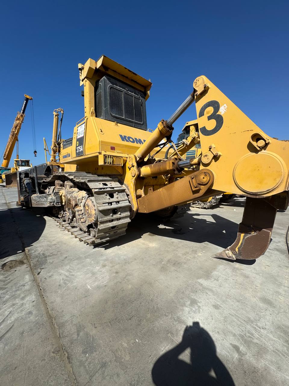 Бульдозер KOMATSU D375A-5