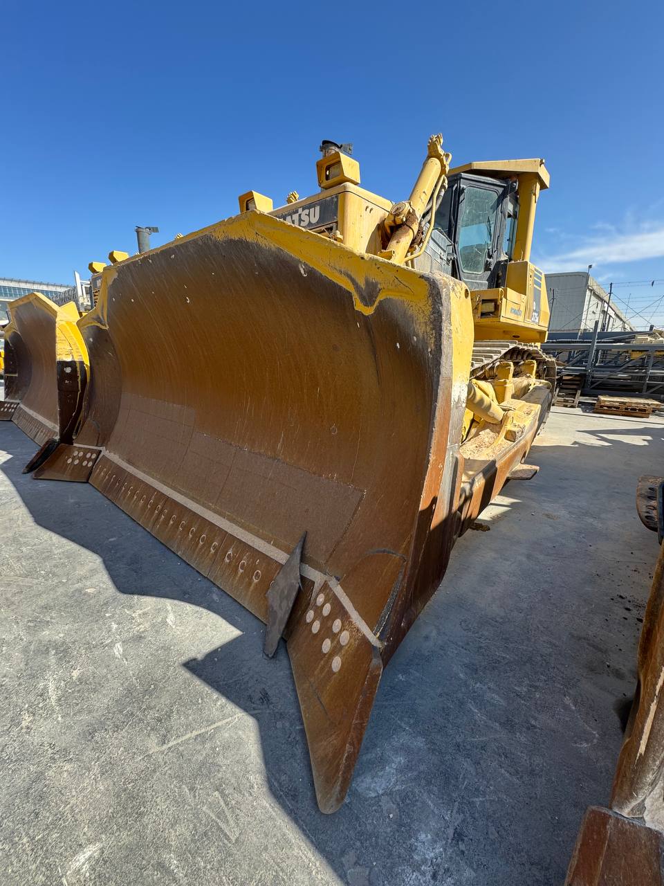 Бульдозер KOMATSU D375A-5
