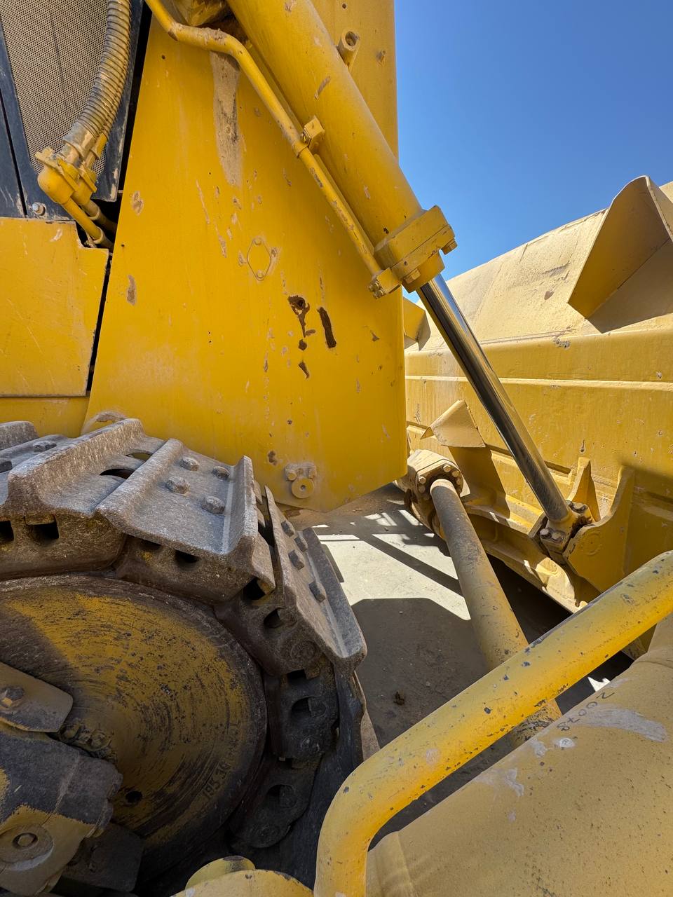 Бульдозер KOMATSU D375A-5