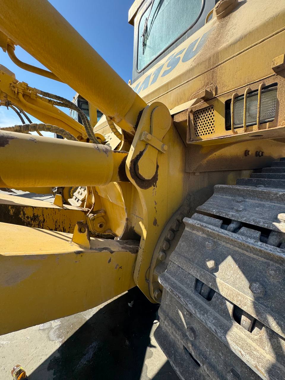 Бульдозер KOMATSU D375A-5