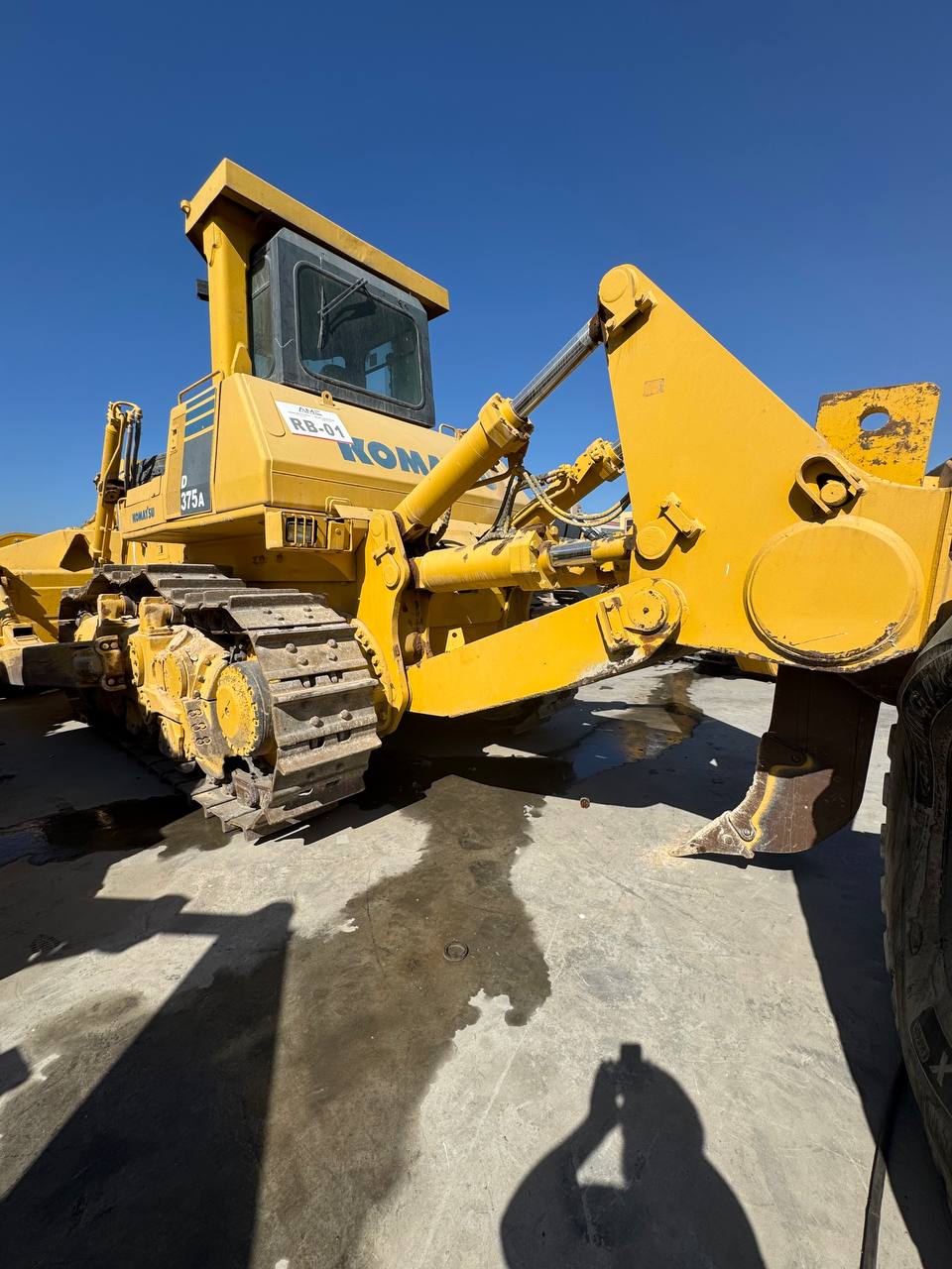 Бульдозер KOMATSU D375A-5